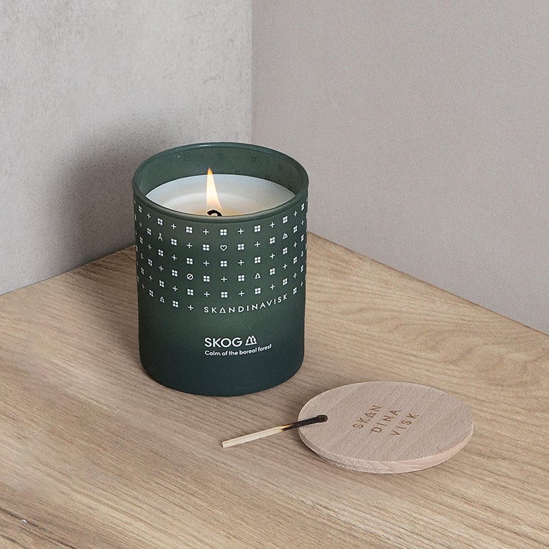 Skandinavisk Skog 'Forest' Mini Scented Candle. Fragrance Notes: Pine Needles and Fir Cones, Birch Sap and Lily of The Valley. 2.3 oz. - Image 4